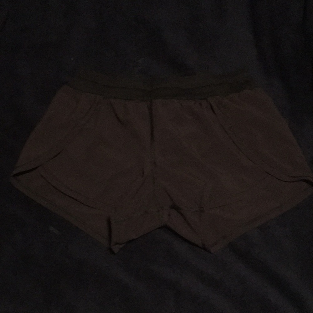 Lululemon sport running short size 10
